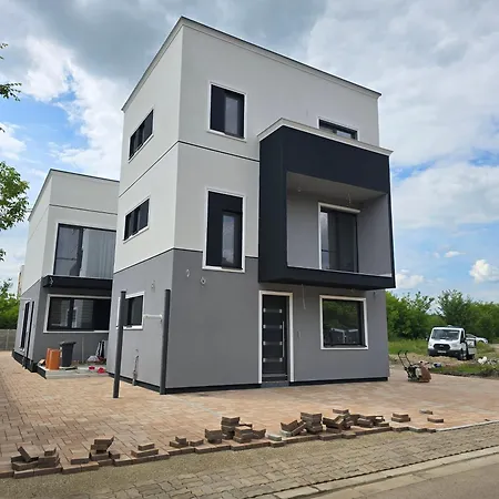 Jessy - Jes Luxury Apartment *