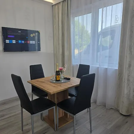 Jessy - Jes Lux Free Private Parking Apartman Temesvár